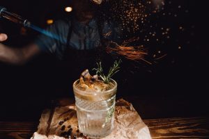 Секретные бары и авторские коктейли